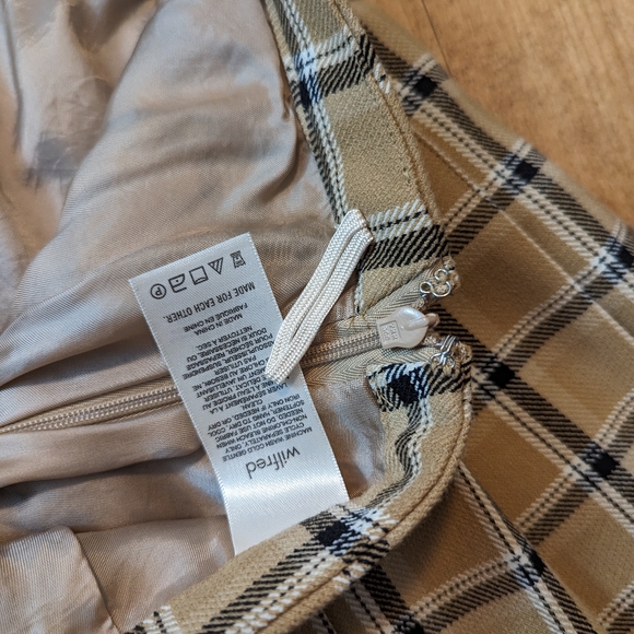 Aritzia Wilfred Classic Plaid Mini Skirt - Picture 4 of 5